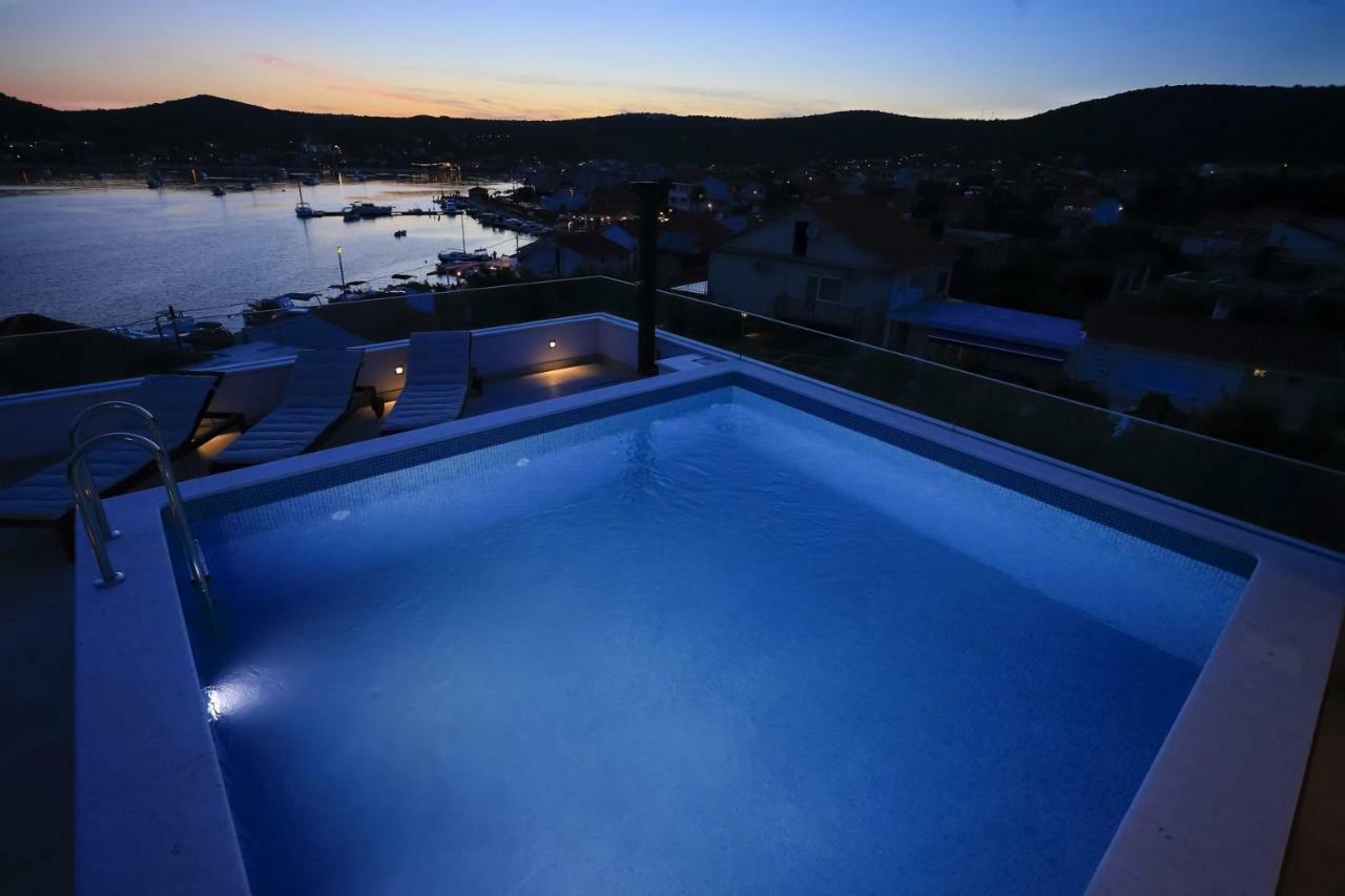 Villa Adastra Vinišće Εξωτερικό φωτογραφία