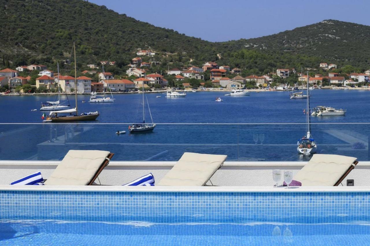 Villa Adastra Vinišće Εξωτερικό φωτογραφία